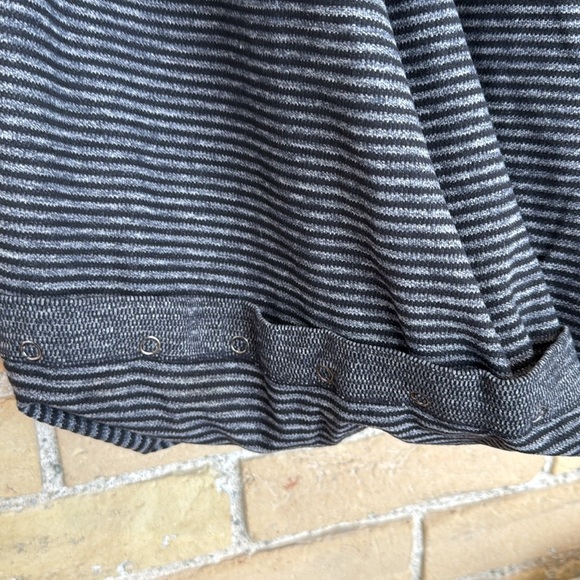 Lululemon Vinyasa Striped Black and Gray Scarf - Picture 2 of 3